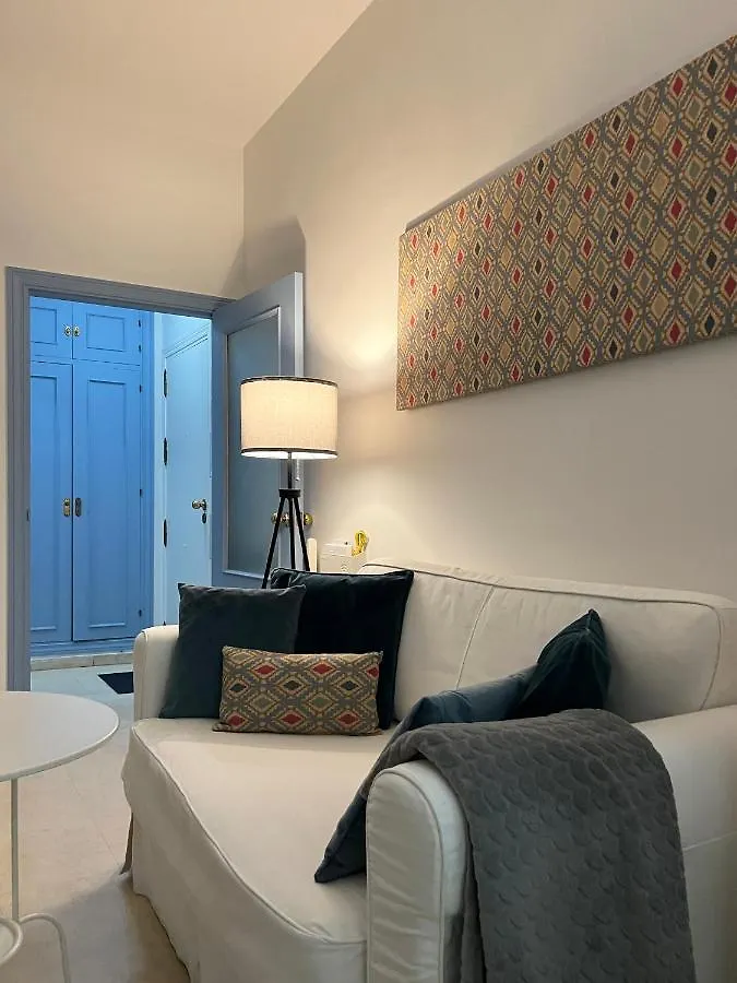 Estudio Suite San Vicente - Aloha Sevilla 0*, 세비야