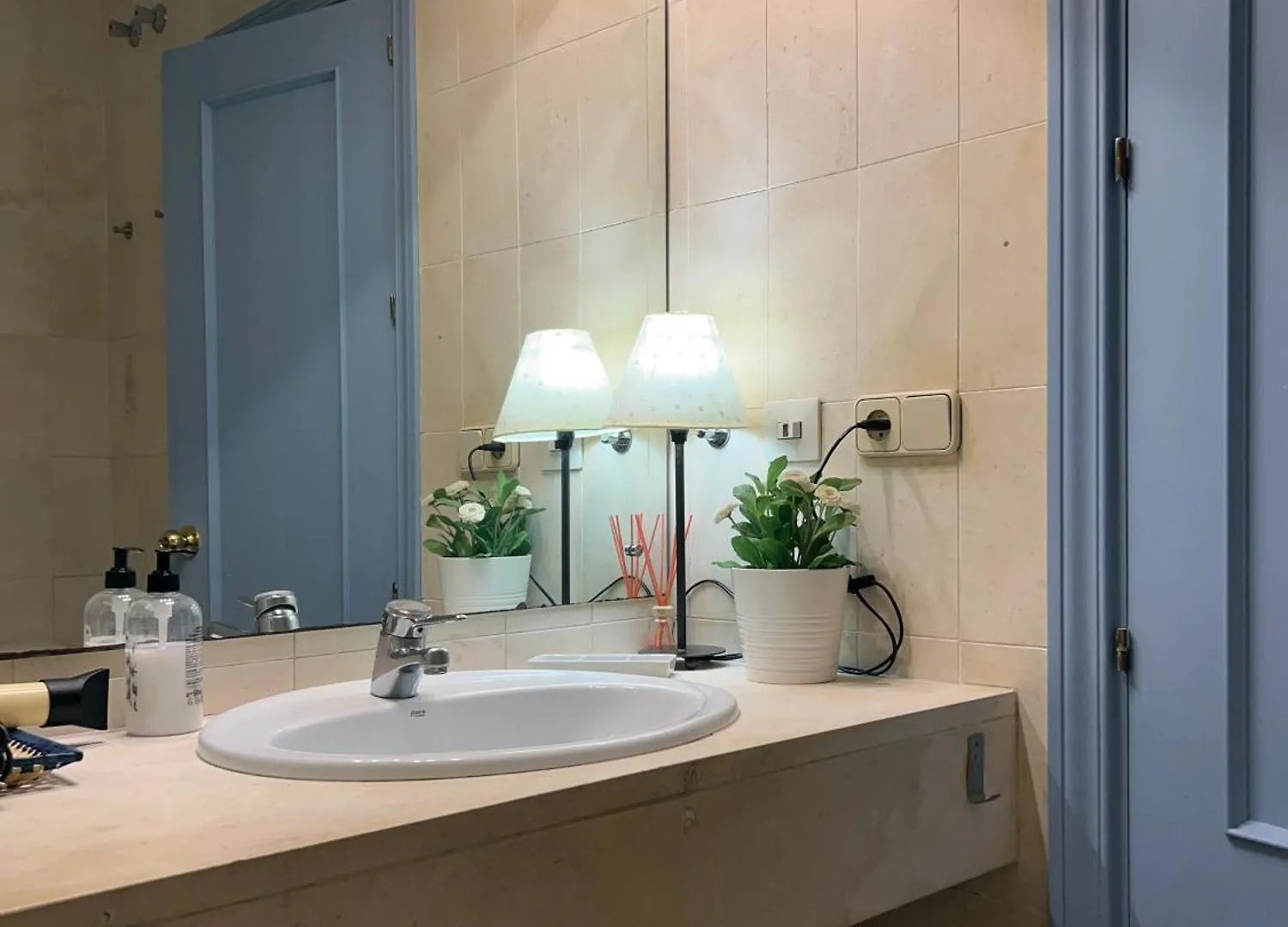 아파트 Estudio Suite San Vicente - Aloha Sevilla